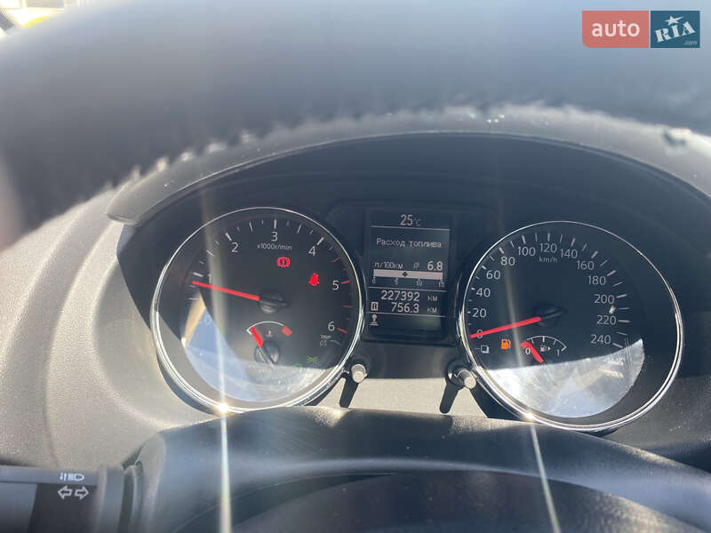 Внедорожник / Кроссовер Nissan Qashqai 2013 в Нововолынске