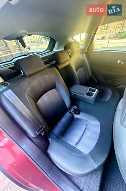 Внедорожник / Кроссовер Nissan Qashqai 2012 в 