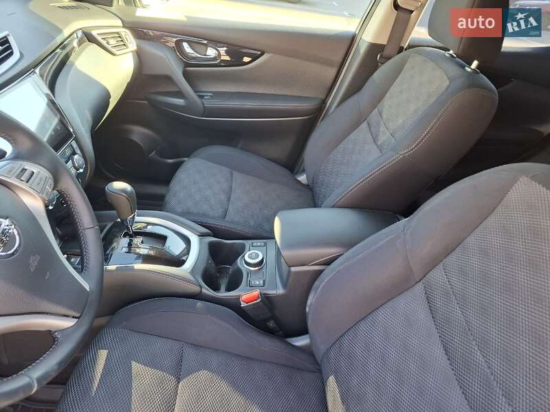 Внедорожник / Кроссовер Nissan Qashqai 2017 в Киеве