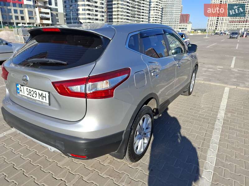 Внедорожник / Кроссовер Nissan Qashqai 2017 в Киеве