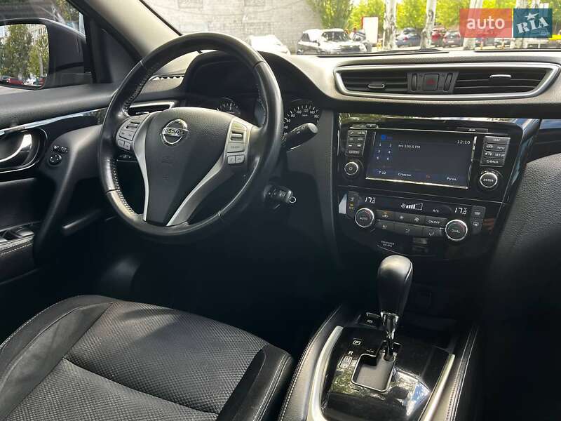 Внедорожник / Кроссовер Nissan Qashqai 2016 в Днепре