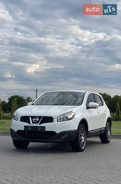 Внедорожник / Кроссовер Nissan Qashqai 2010 в Луцке