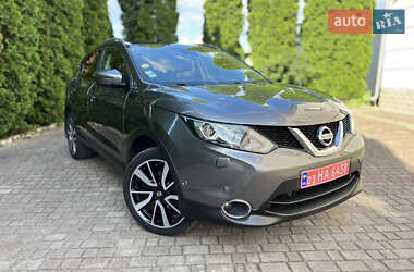 Внедорожник / Кроссовер Nissan Qashqai 2016 в Дубно