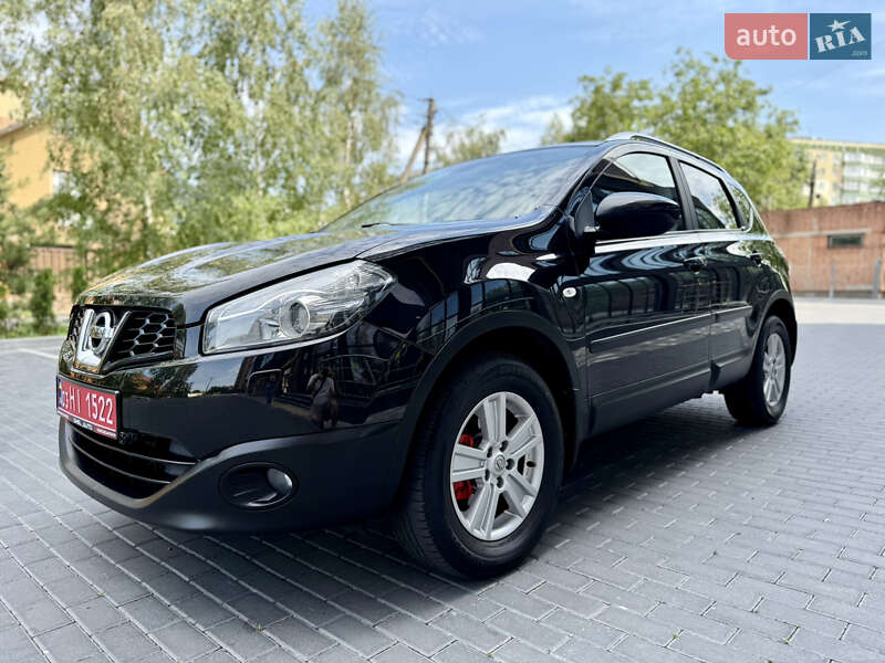 Внедорожник / Кроссовер Nissan Qashqai 2010 в Полтаве