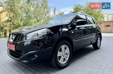 Позашляховик / Кросовер Nissan Qashqai 2010 в 