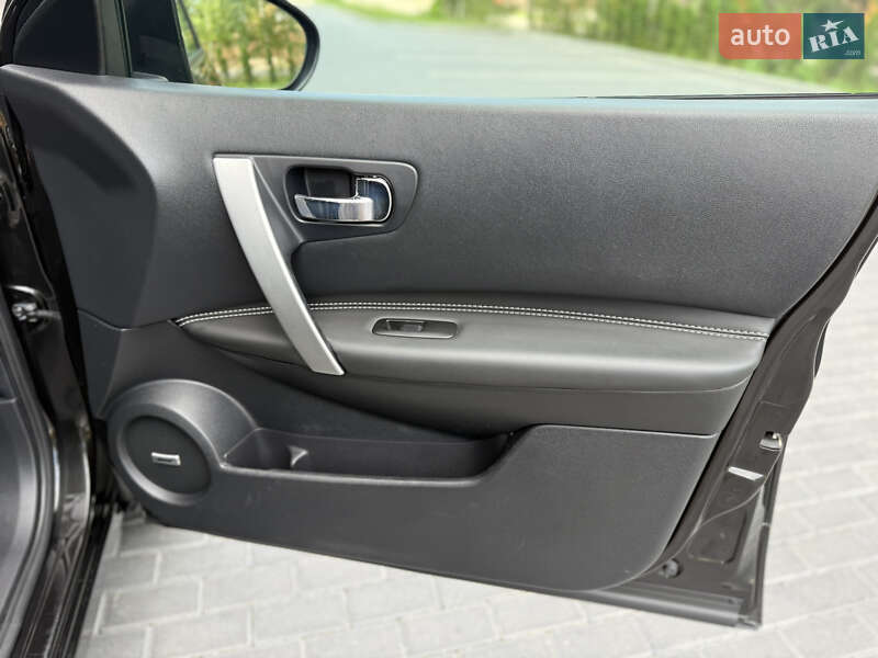 Внедорожник / Кроссовер Nissan Qashqai 2010 в Полтаве