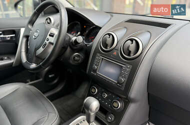 Позашляховик / Кросовер Nissan Qashqai 2010 в 