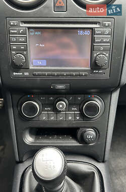 Внедорожник / Кроссовер Nissan Qashqai 2013 в 