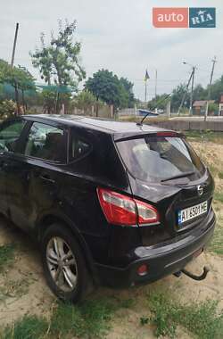 Внедорожник / Кроссовер Nissan Qashqai 2010 в Боровой