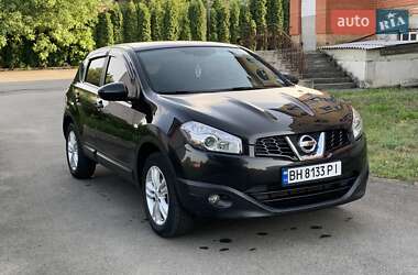 Внедорожник / Кроссовер Nissan Qashqai 2012 в 