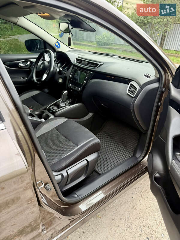 Внедорожник / Кроссовер Nissan Qashqai 2017 в Миргороде