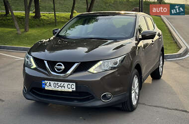 Позашляховик / Кросовер Nissan Qashqai 2016 в Києві
