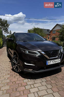 Позашляховик / Кросовер Nissan Qashqai 2017 в 
