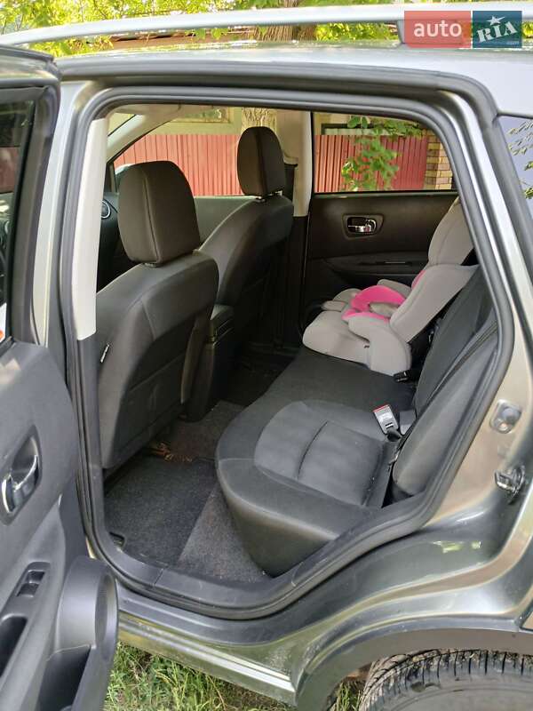 Внедорожник / Кроссовер Nissan Qashqai 2011 в Хмельницком