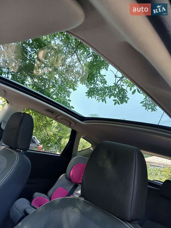 Внедорожник / Кроссовер Nissan Qashqai 2011 в Хмельницком