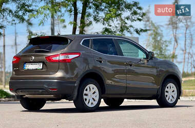 Внедорожник / Кроссовер Nissan Qashqai 2016 в Харькове