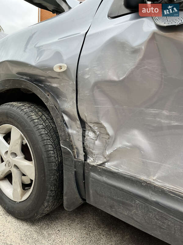 Позашляховик / Кросовер Nissan Qashqai 2012 в Києві фото 12 Позашляховик / Кросовер Nissan Qashqai 2012 в Києві