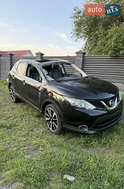 Позашляховик / Кросовер Nissan Qashqai 2015 в Луцьку