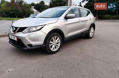 Внедорожник / Кроссовер Nissan Qashqai 2014 в Владимире