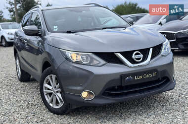Внедорожник / Кроссовер Nissan Qashqai 2015 в Ивано-Франковске