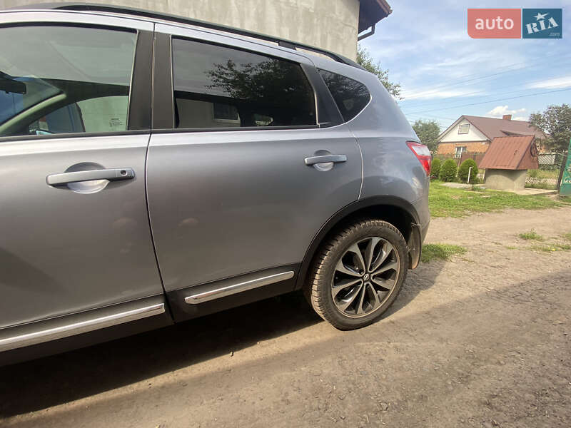 Внедорожник / Кроссовер Nissan Qashqai 2013 в Шептицькому