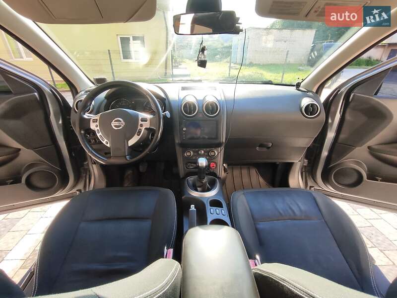Внедорожник / Кроссовер Nissan Qashqai 2011 в Мостиске