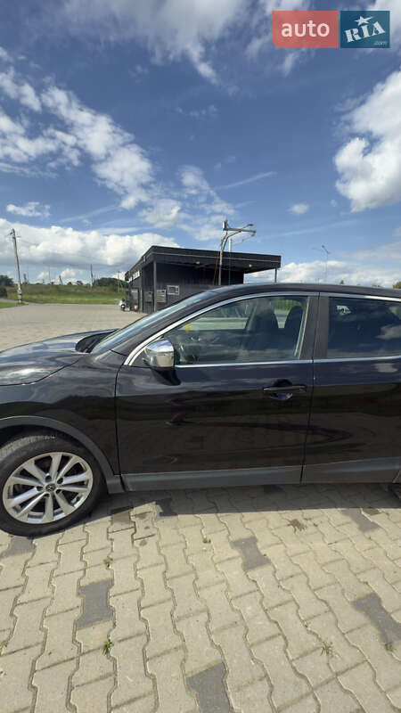 Внедорожник / Кроссовер Nissan Qashqai 2015 в Яворове