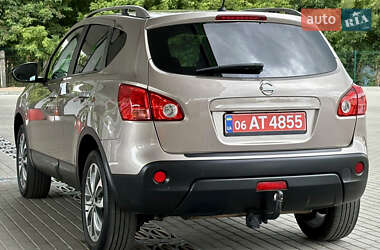 Внедорожник / Кроссовер Nissan Qashqai 2010 в 