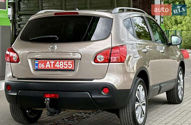 Внедорожник / Кроссовер Nissan Qashqai 2010 в 