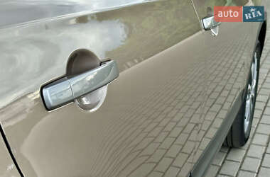 Внедорожник / Кроссовер Nissan Qashqai 2010 в 