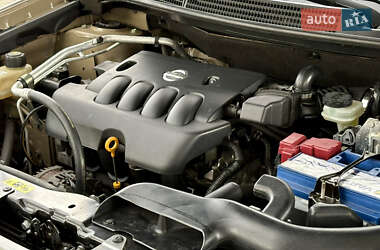 Внедорожник / Кроссовер Nissan Qashqai 2010 в 