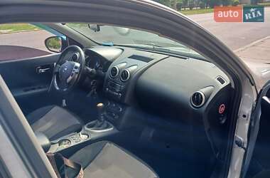Внедорожник / Кроссовер Nissan Qashqai 2013 в 
