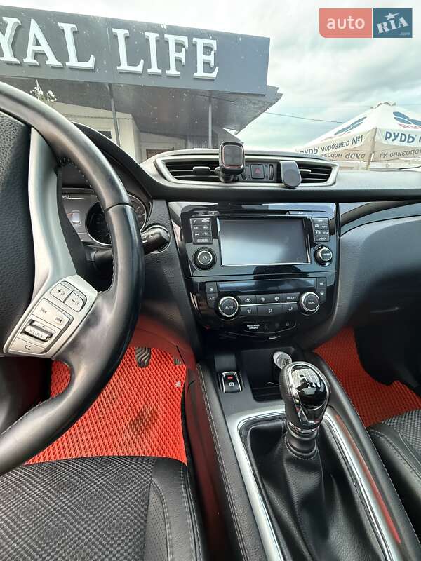 Внедорожник / Кроссовер Nissan Qashqai 2014 в Демидовке