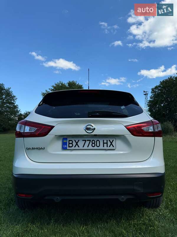 Позашляховик / Кросовер Nissan Qashqai 2015 в Хмельницькому