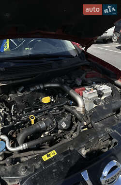 Внедорожник / Кроссовер Nissan Qashqai 2012 в 