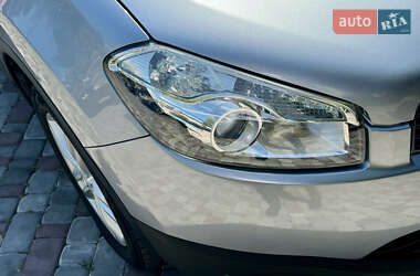 Внедорожник / Кроссовер Nissan Qashqai 2013 в 
