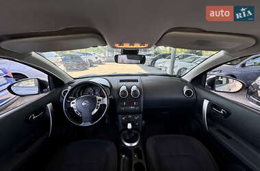 Внедорожник / Кроссовер Nissan Qashqai 2013 в 