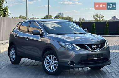 Позашляховик / Кросовер Nissan Qashqai 2017 в 