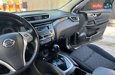 Позашляховик / Кросовер Nissan Qashqai 2017 в 
