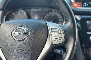 Позашляховик / Кросовер Nissan Qashqai 2017 в 
