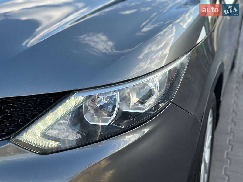 Внедорожник / Кроссовер Nissan Qashqai 2017 в Днепре
