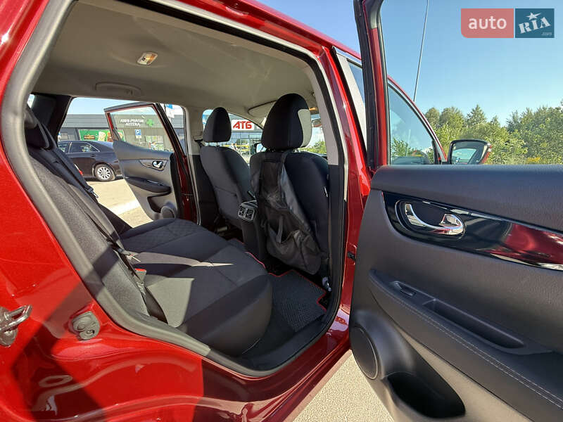 Внедорожник / Кроссовер Nissan Qashqai 2016 в Киеве