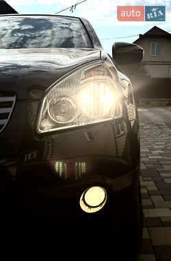 Внедорожник / Кроссовер Nissan Qashqai 2009 в 