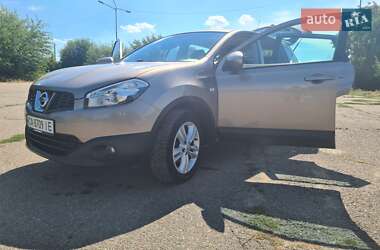 Внедорожник / Кроссовер Nissan Qashqai 2010 в Корсуне-Шевченковском