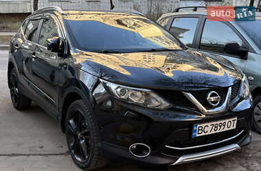Позашляховик / Кросовер Nissan Qashqai 2015 в Львові