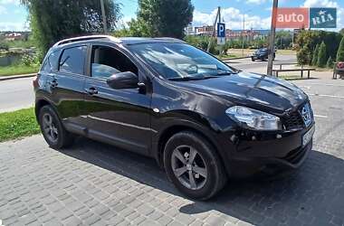 Внедорожник / Кроссовер Nissan Qashqai 2012 в Трускавце