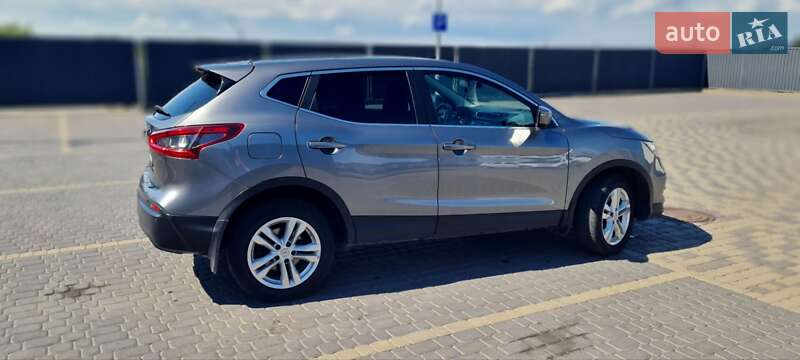 Внедорожник / Кроссовер Nissan Qashqai 2018 в Ужгороде