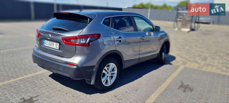 Внедорожник / Кроссовер Nissan Qashqai 2018 в Ужгороде