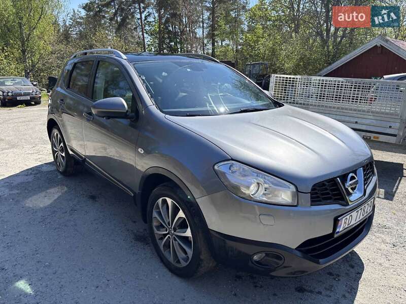 Внедорожник / Кроссовер Nissan Qashqai 2012 в Луцке