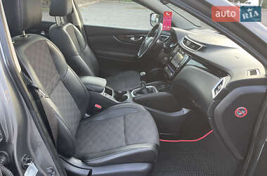 Внедорожник / Кроссовер Nissan Qashqai 2014 в 